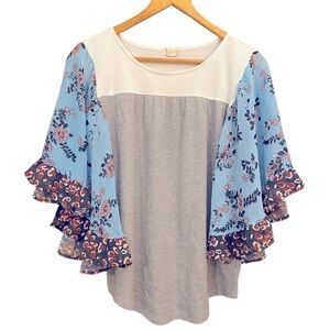 Baea Color Block Flutter Sleeve Top Size Large